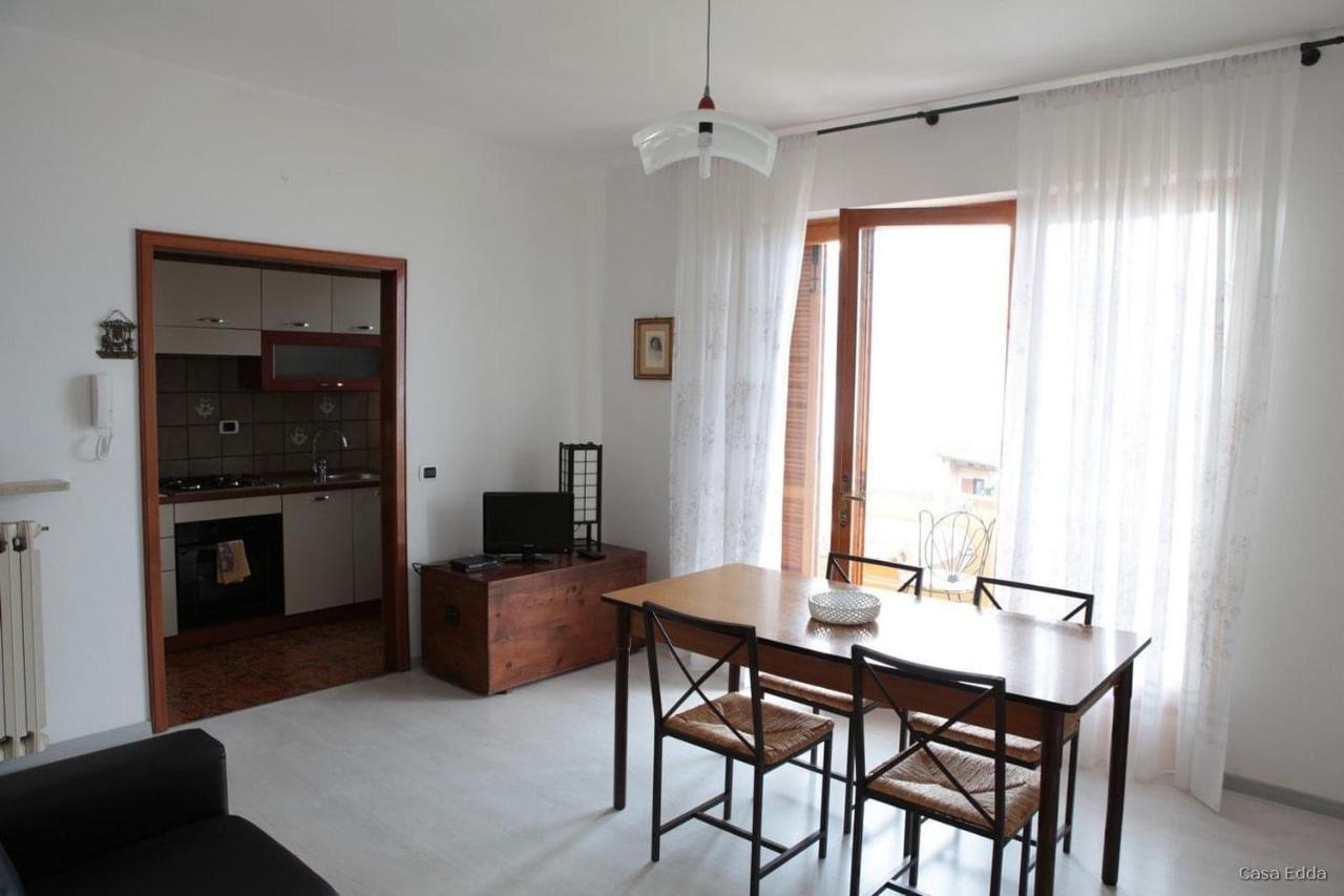 شقة Casa Edda برنزوني سول جاردا المظهر الخارجي الصورة