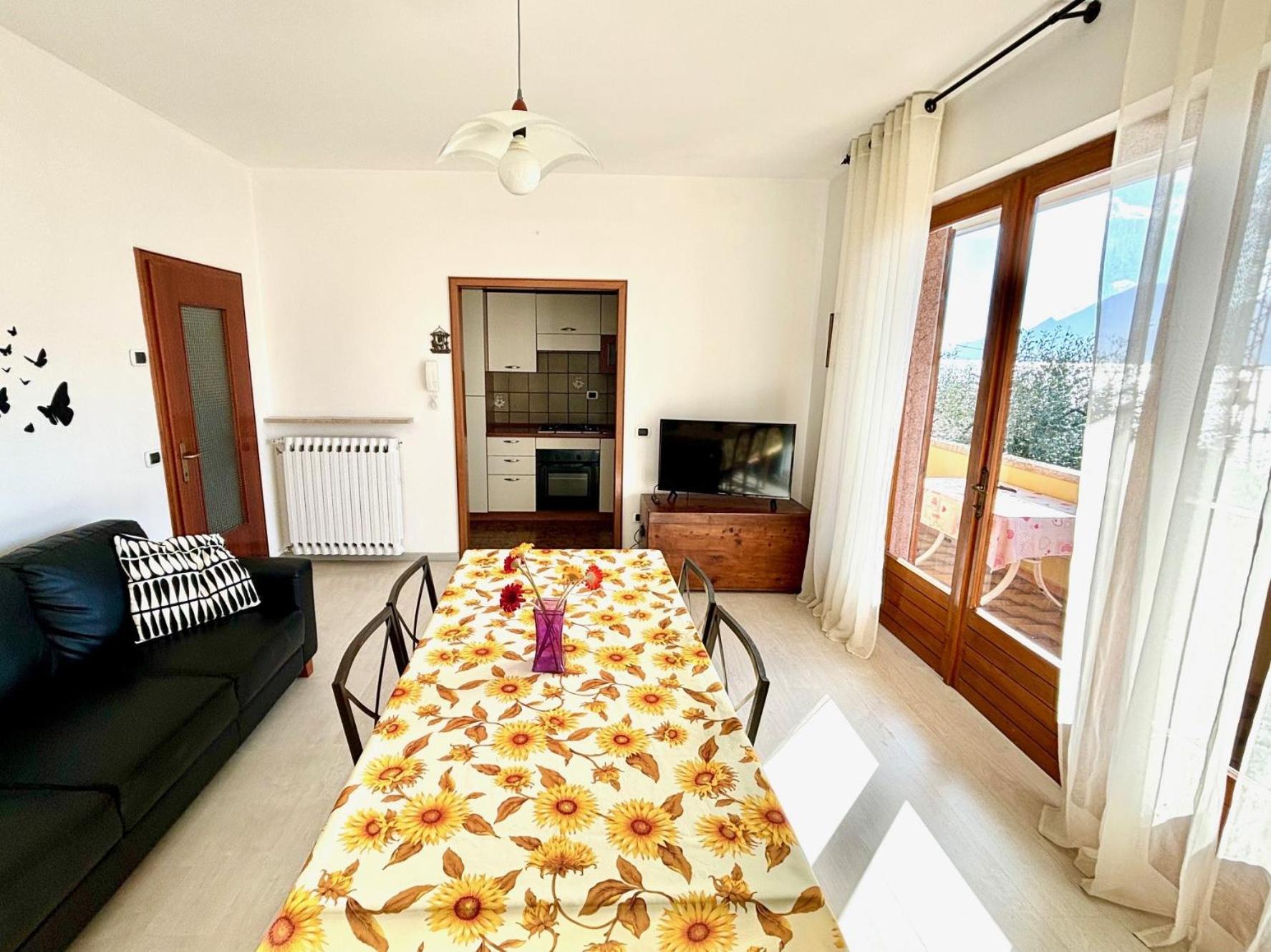 شقة Casa Edda برنزوني سول جاردا المظهر الخارجي الصورة